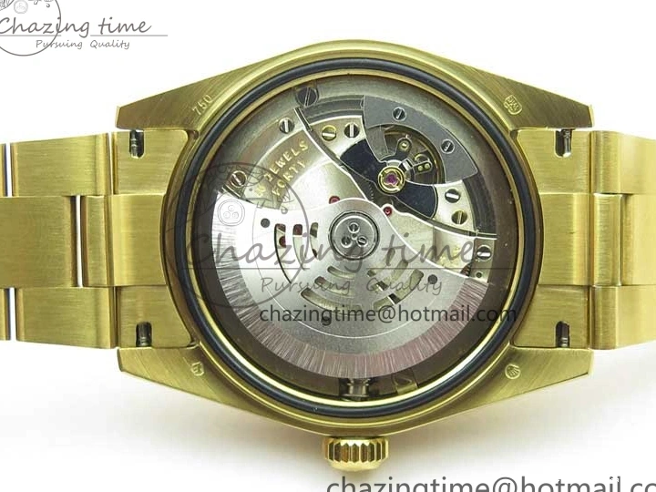 Best AAA Replica Sites YG 326934 Sky-Dweller YG on TravelReady Bracelet 2785 Dial A23J Gold AIF to 1217